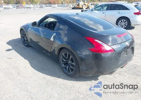 2017 Nissan 370Z Touring z USA, uszkodzony, nr VIN JN1AZ4EHXHM954956